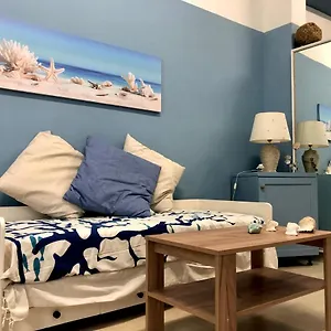 https://il-mare-in-una-stanza.sicilyhotelsitaly.net