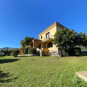 https://villa-fiametta.in-sardinia.net